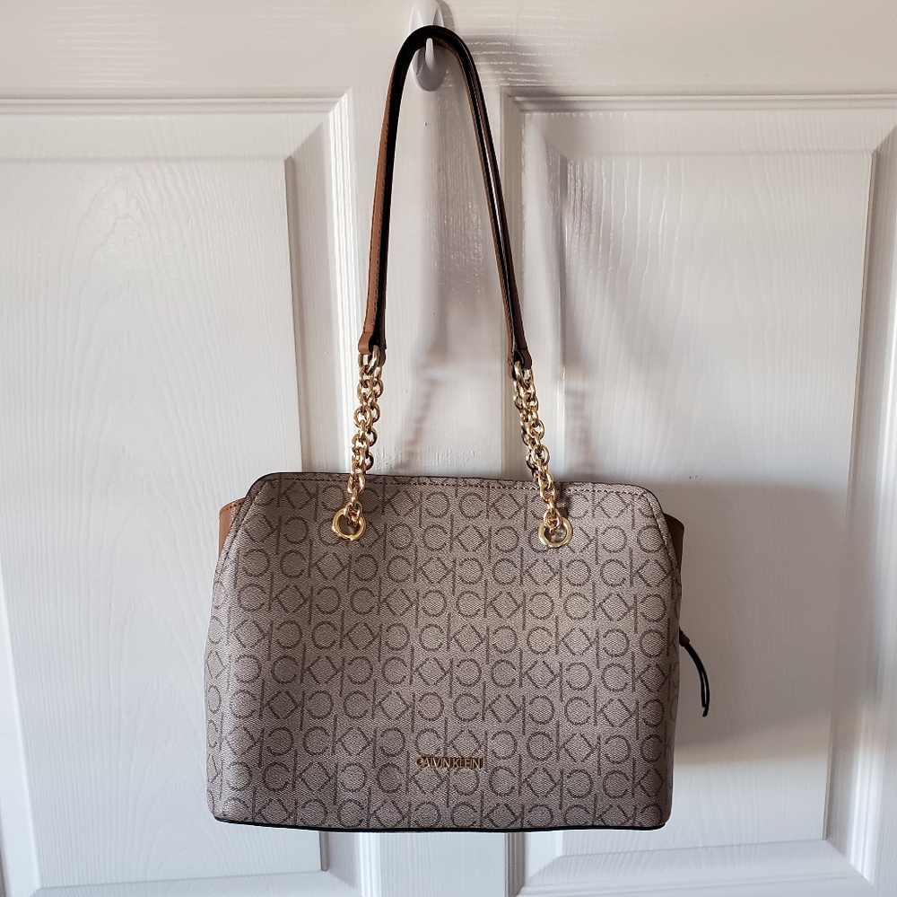 NWOT Calvin Klein Signature Hailey Shopper Purse - BROWN